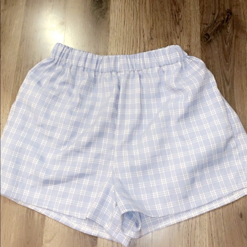 Brand New Oversized Pattern shorts!